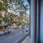 Bebarceloner Eixample Apartments - 4 Bedrooms